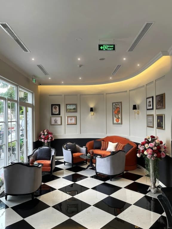 Le Bonheur Hotel - photo 2