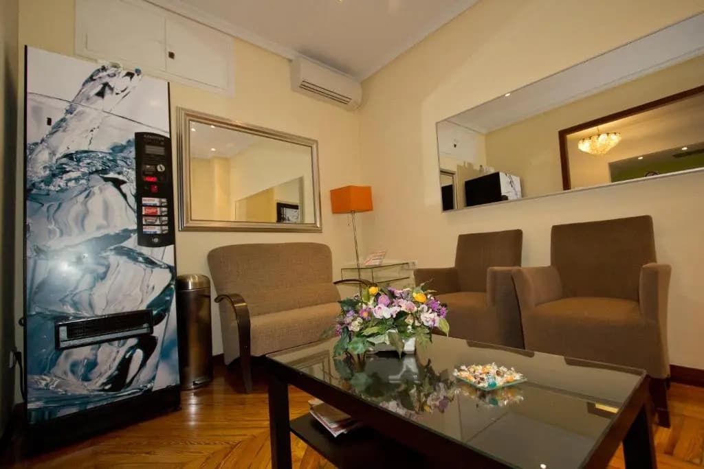 Hostal Los Alpes - photo 9
