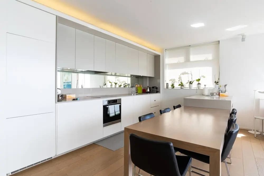 2 Bedroom Apartment with Bay View - photo 11