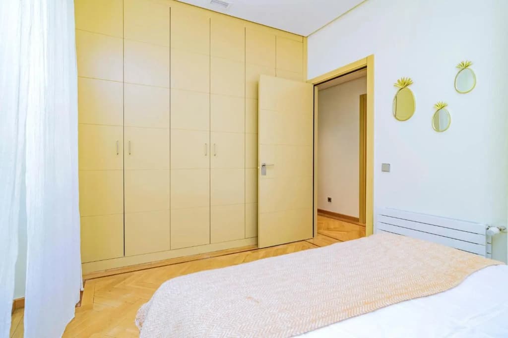 Velazquez Suites - photo 29