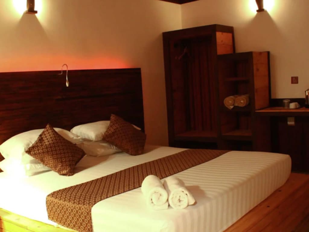 Yonder Retreat Folhudhoo - photo 5