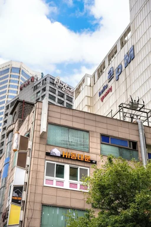 Hi Dongdaemun Hostel - photo 43