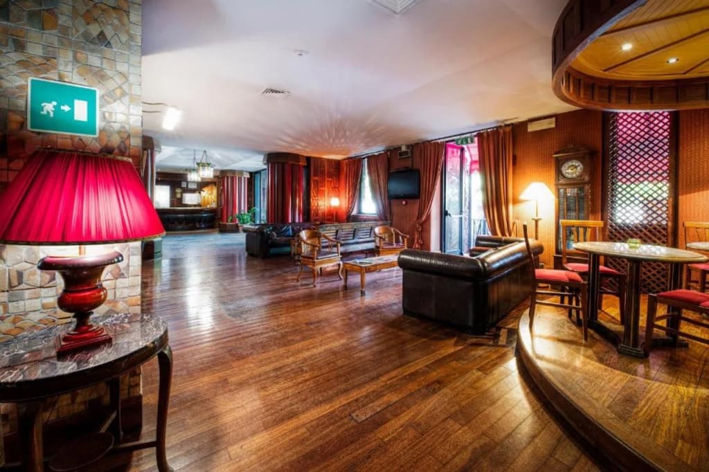 Colony Hotel - photo 18