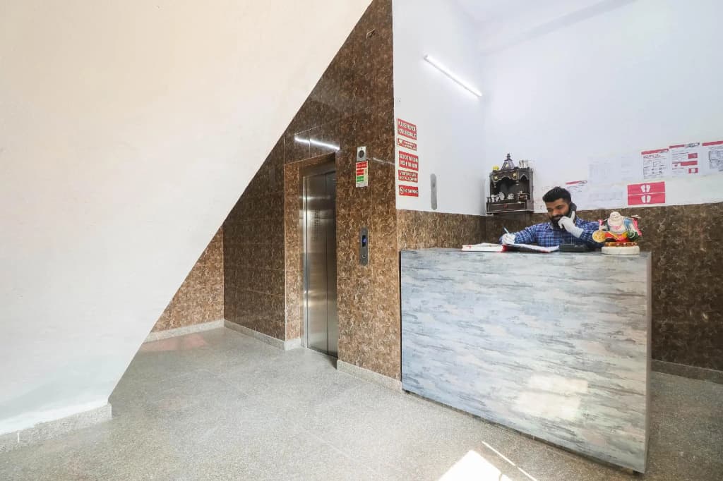 Flagship 76582 Dev Palace 30 - photo 2