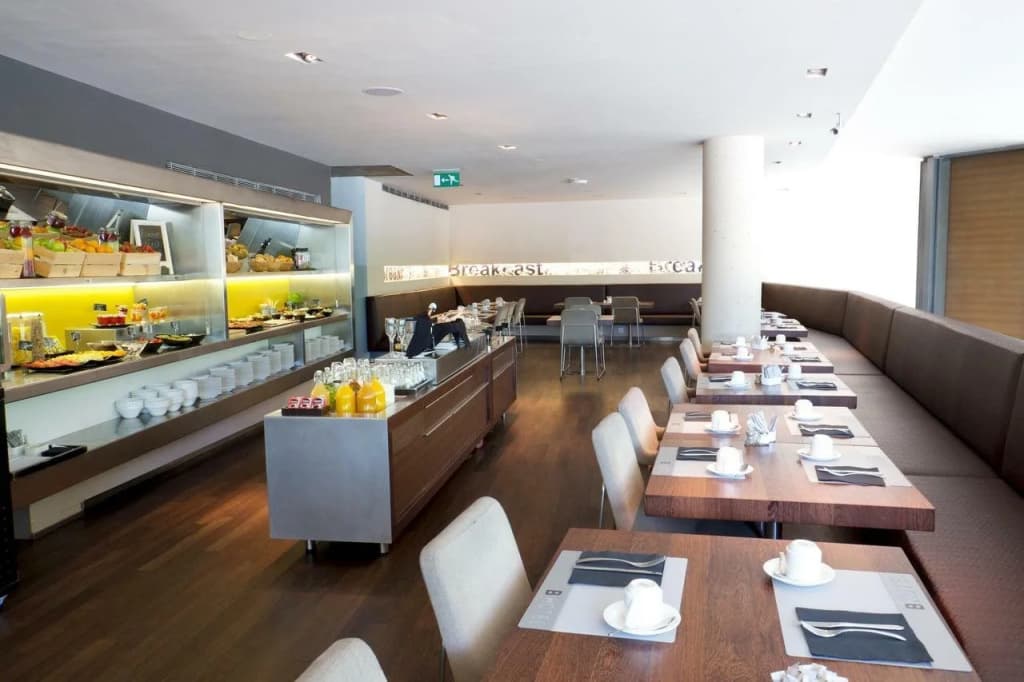 B-Hotel - photo 28