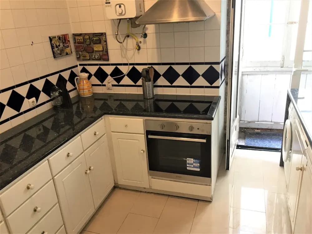 Charming Vintage Auto Check-in Flat in Baixa - photo 14