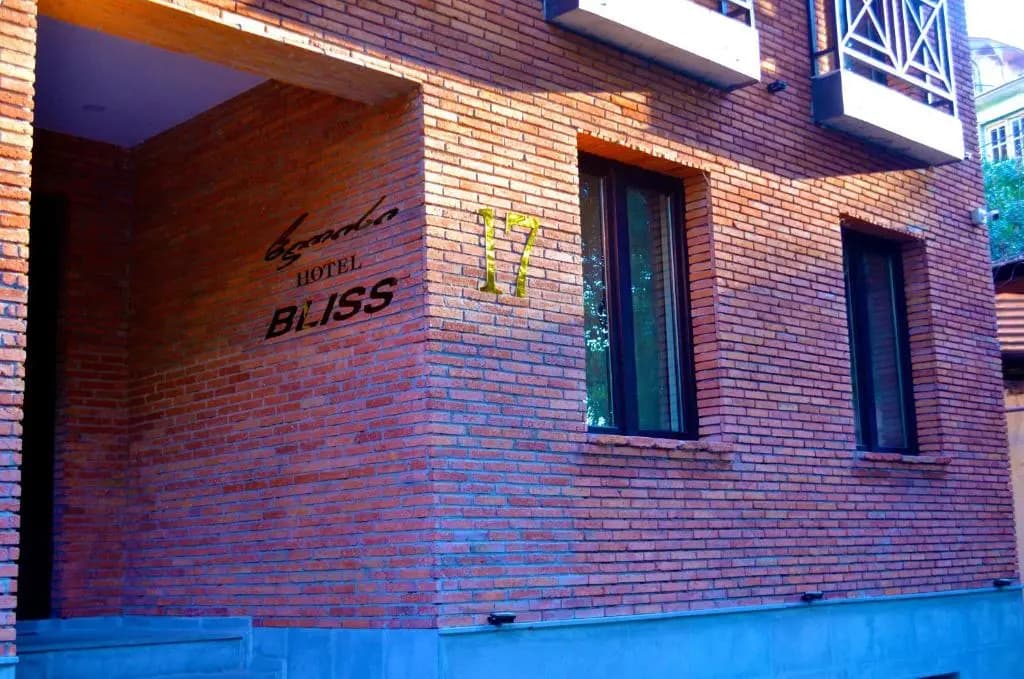 Bliss Hotel - photo 1