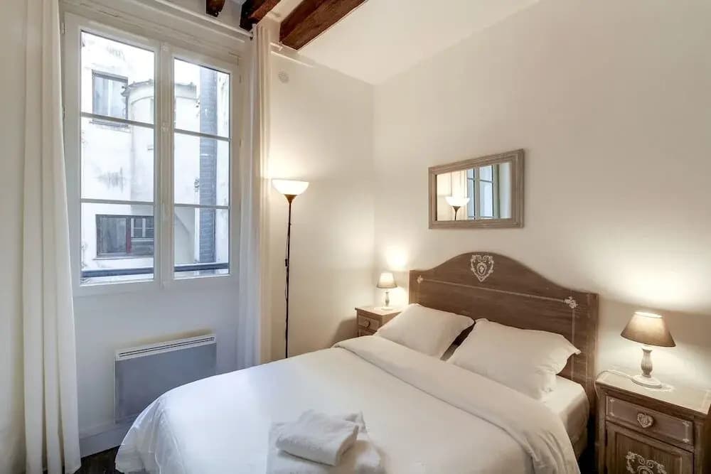 Saint Honore Apartment - photo 2