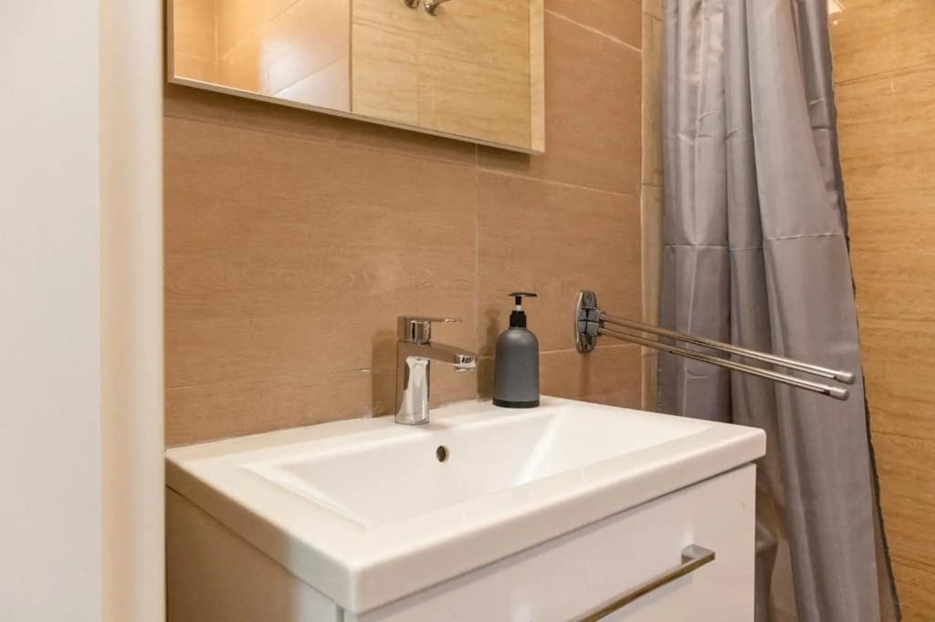 Pleasant Apartment ideal for Longstays - photo 8
