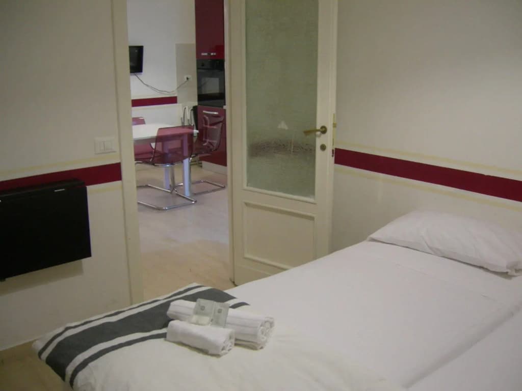 Iron Bridge Accomodation - photo 3
