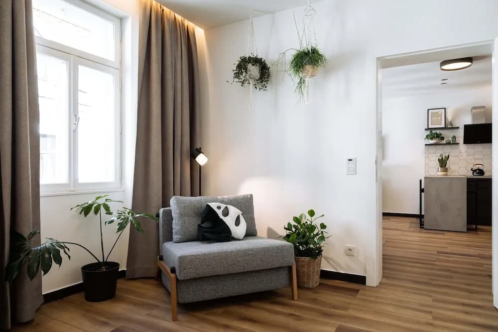 Urban Jungle Apartments - photo 15