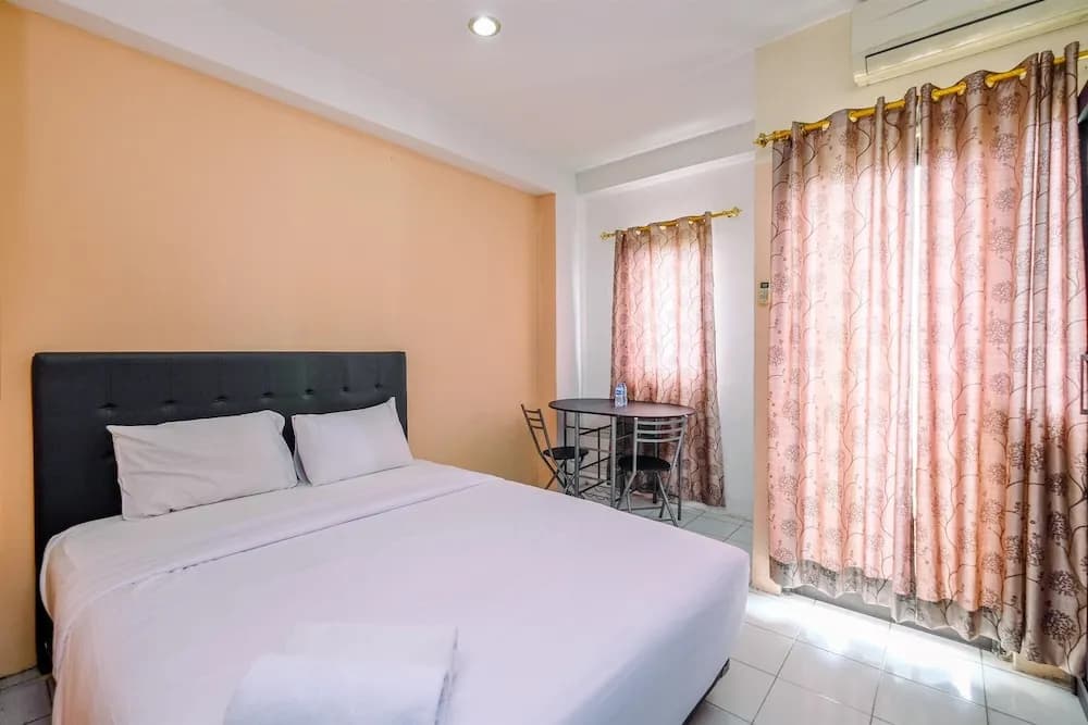 Cozy Stay Studio At Kebagusan City Apartment - photo 2