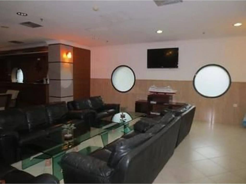 Nida Rooms Umar Barat Denpasar at Bali Paradise City Hotel - photo 12