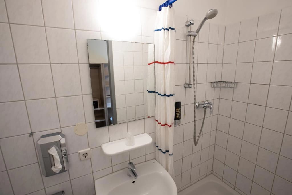 acama Hotel & Hostel Kreuzberg - photo 7