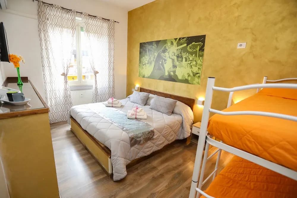Cineroma Guesthouse - photo 6
