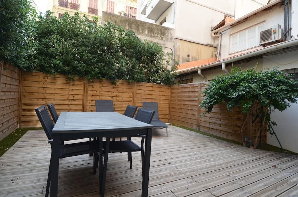 Amazing apartment 4 persons with big Terrace in Carré d'Or district in Nice - photo 10