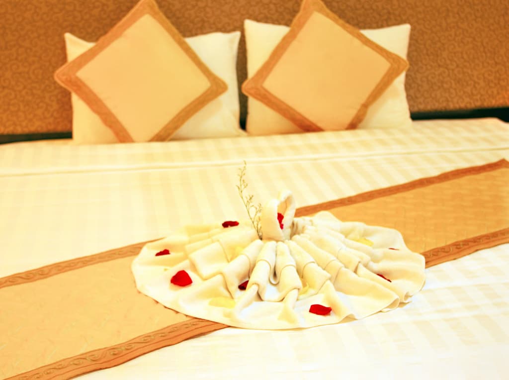 Bamboo Green Central Hotel - photo 3