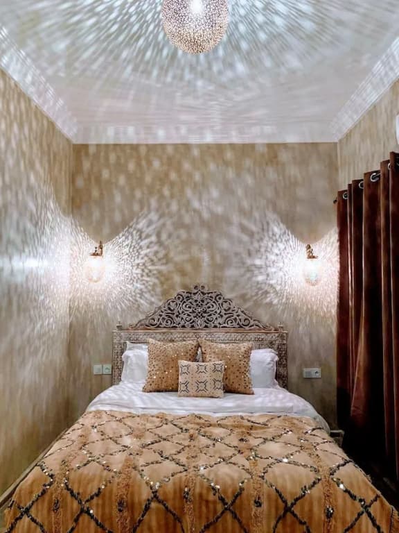 Riad with Outdoor Swimming Pools - photo 15