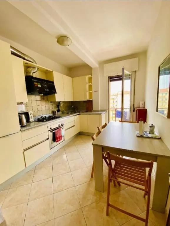 Pang's Guesthouse - photo 12