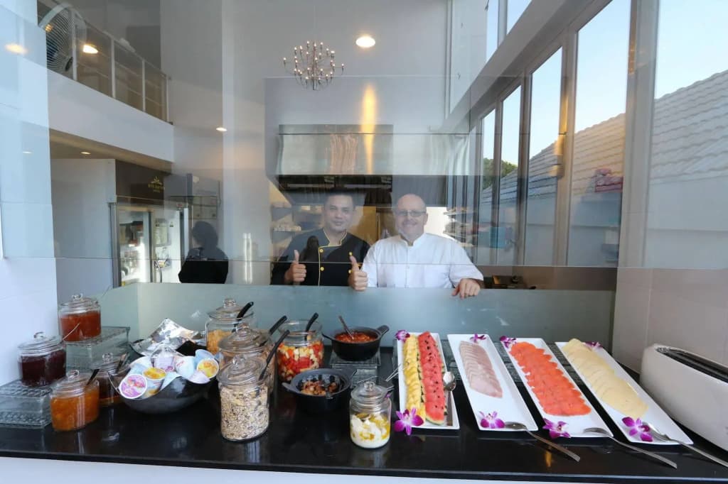 BTR Suites Hotel - photo 13