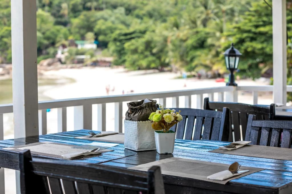 Crystal Bay Beach Resort - photo 22