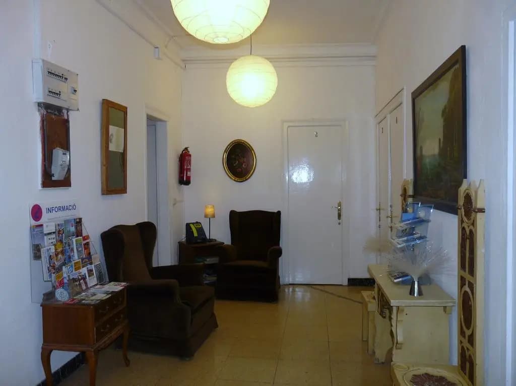 Pensión Arosa - Barcelona - photo 12