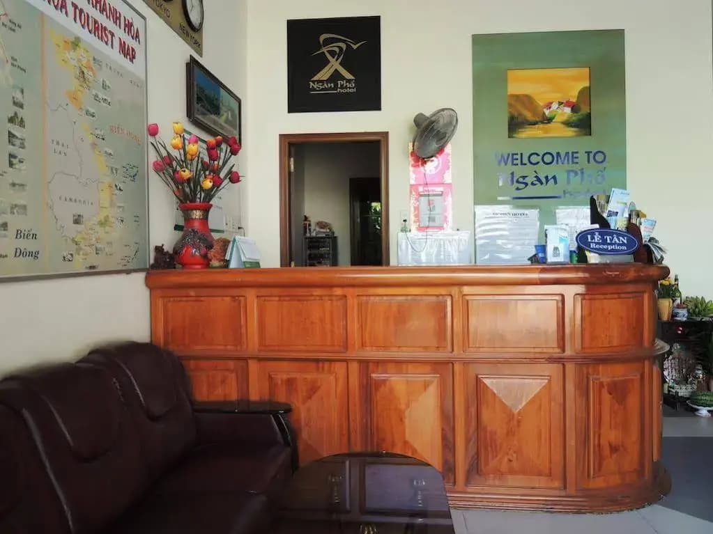 Ngan Pho Hotel - photo 2