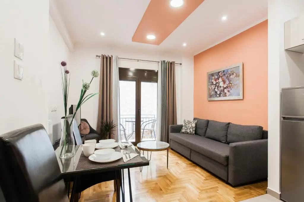 Nicholas Point Apartments and Rooms - photo 8