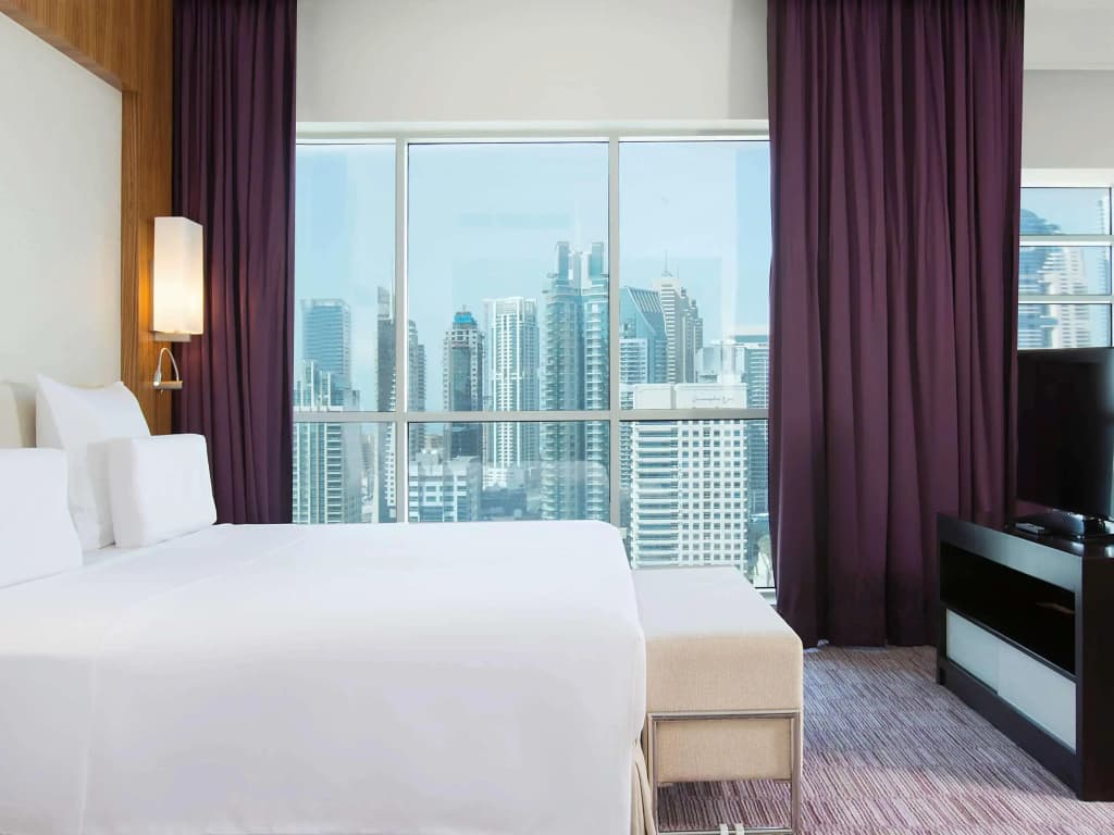 Pullman Dubai Jumeirah Lakes Towers - Hotel & Residence - photo 6