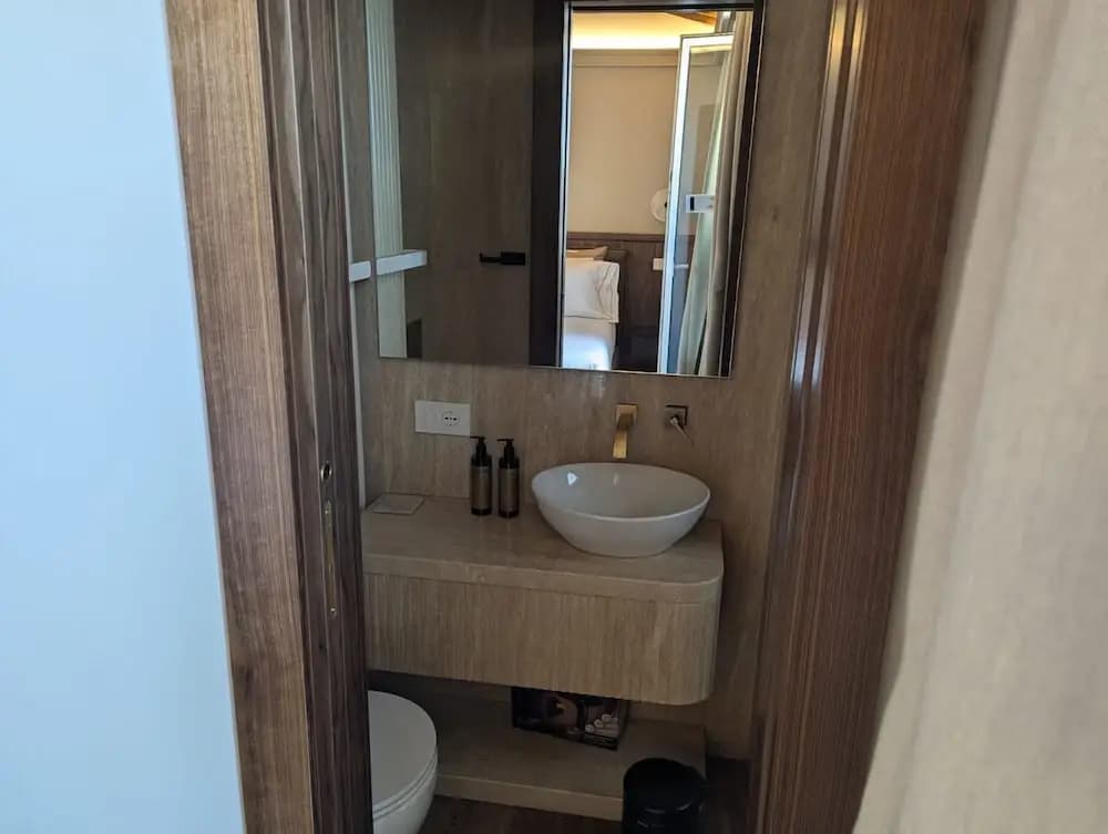 Treasurerome Eden Penthouse Suite 2BR - photo 9