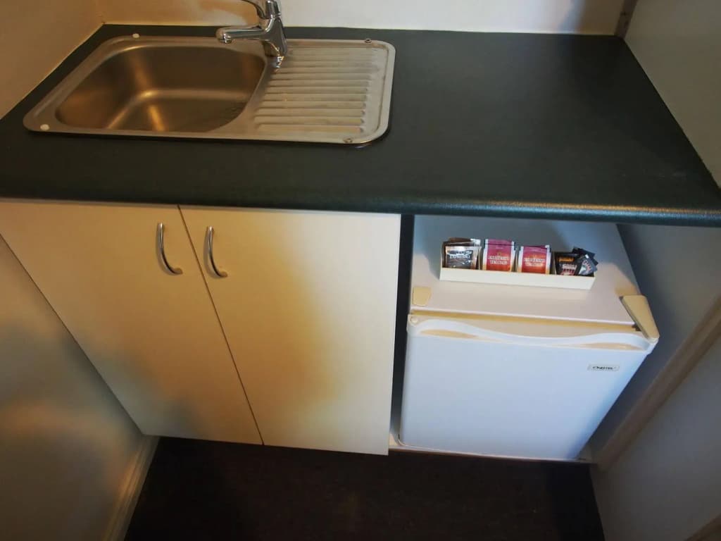Linwood Lodge Motel - photo 14