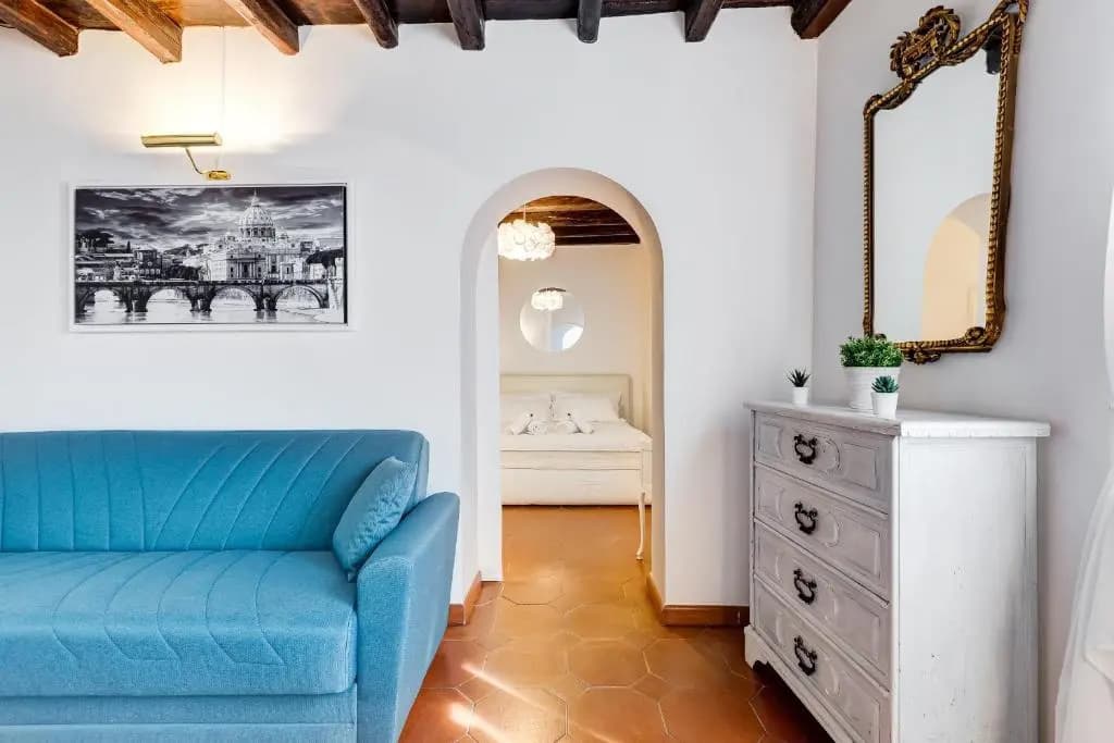 White Coronari Apartment - photo 4