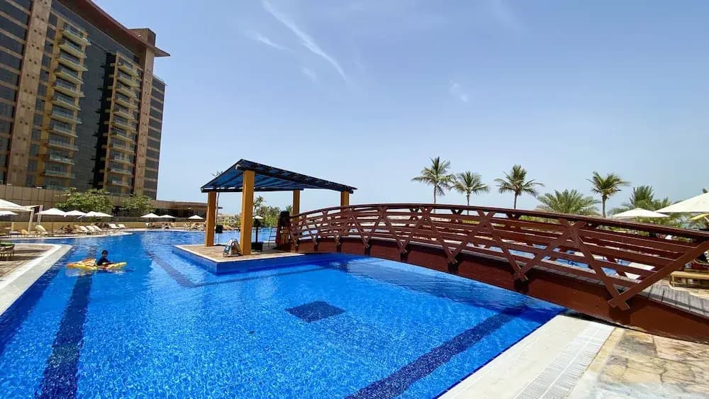 Modern beachfront 1BR apartment - photo 42