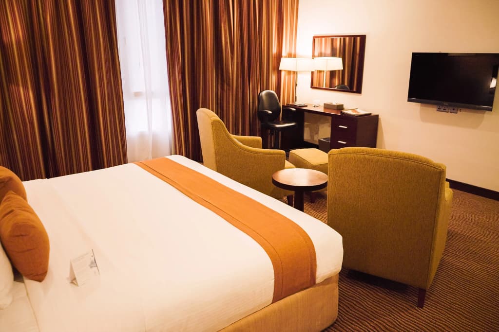 City Seasons Muscat Hotel - photo 18