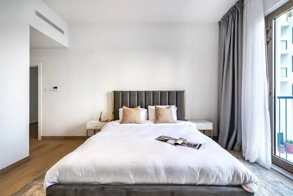 Stylish 2BR in La Rive 2 - photo 3