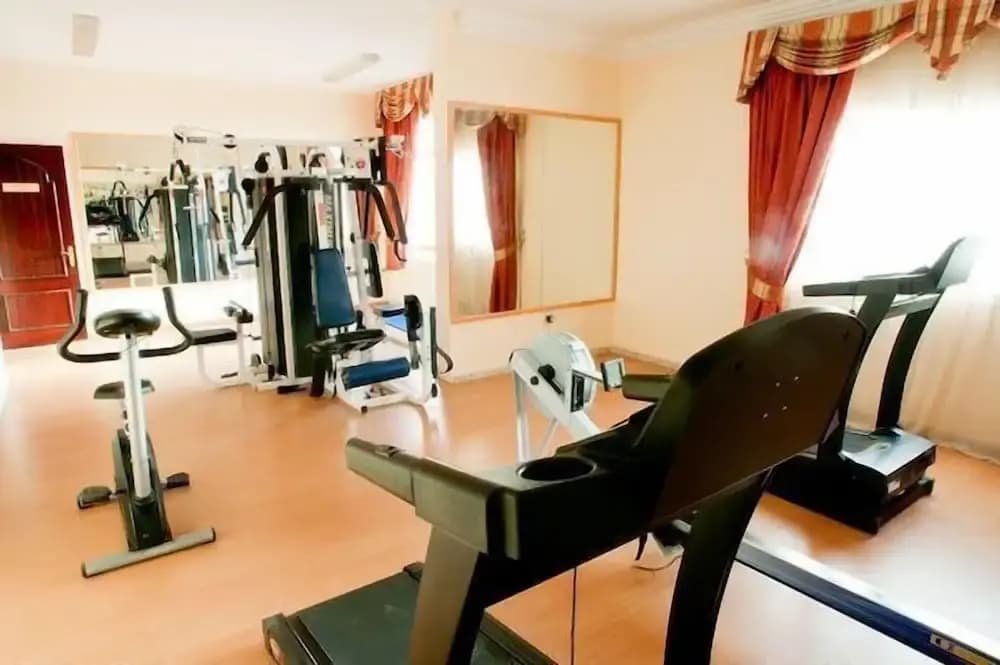 Safeer Hotel Suites - photo 17