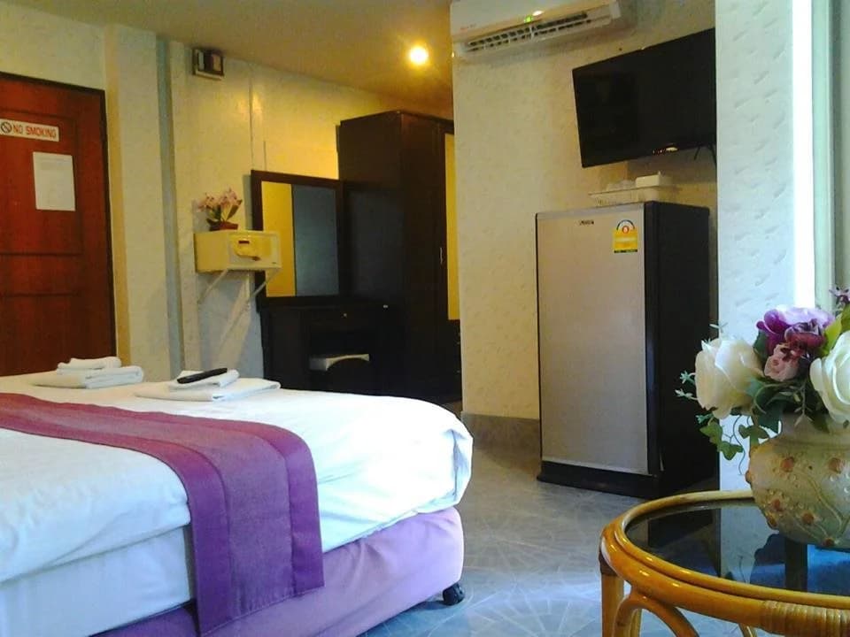 Leng Hotel - photo 3