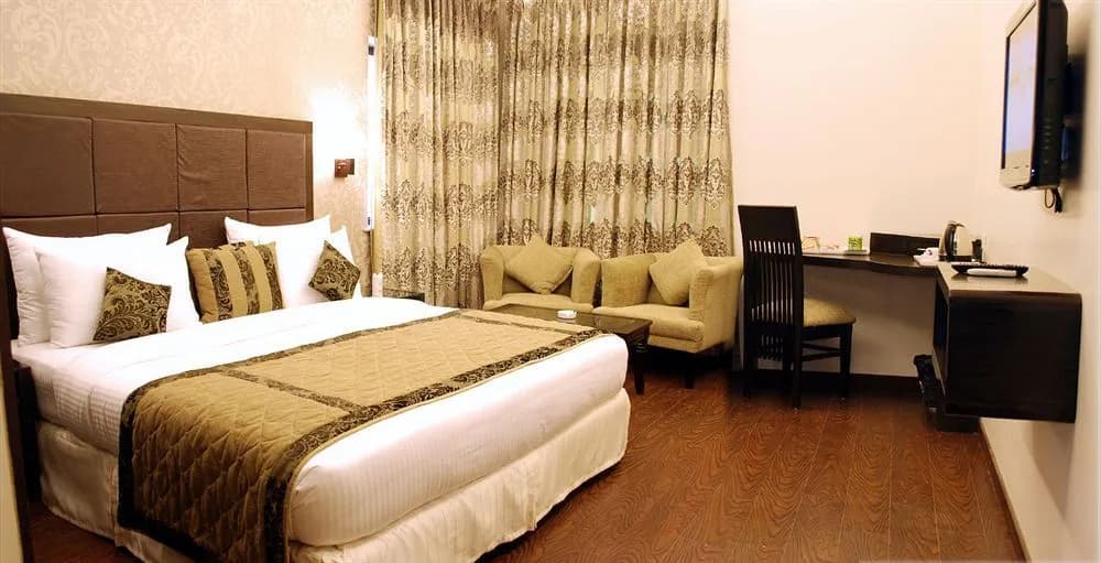 LIV INN Patel Nagar - photo 6