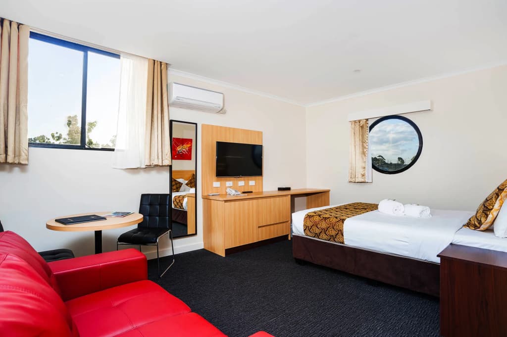 Mahoneys Motor Inn - photo 7