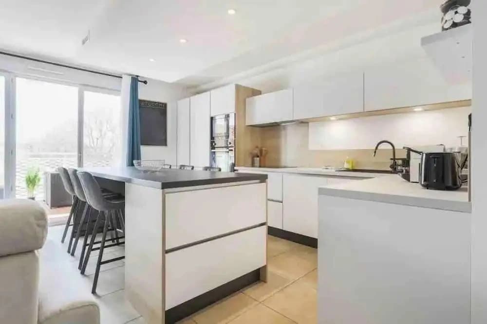Q&R Renting - Suites Design Luxueuses - photo 15