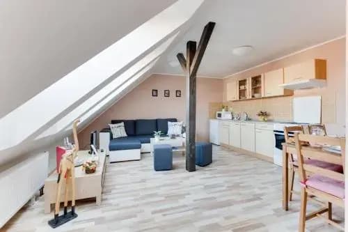 Jane's Attic Apartment - photo 15