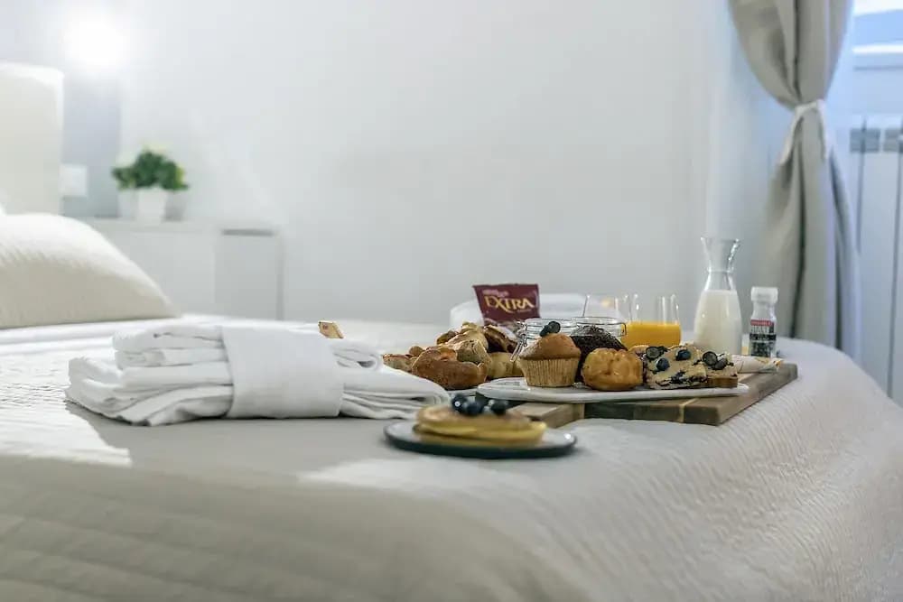 Bella Roma Luxury Accomodation - photo 11