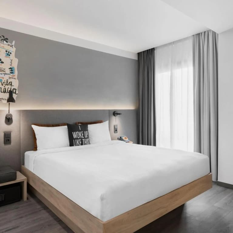 Moxy Barcelona - photo 2