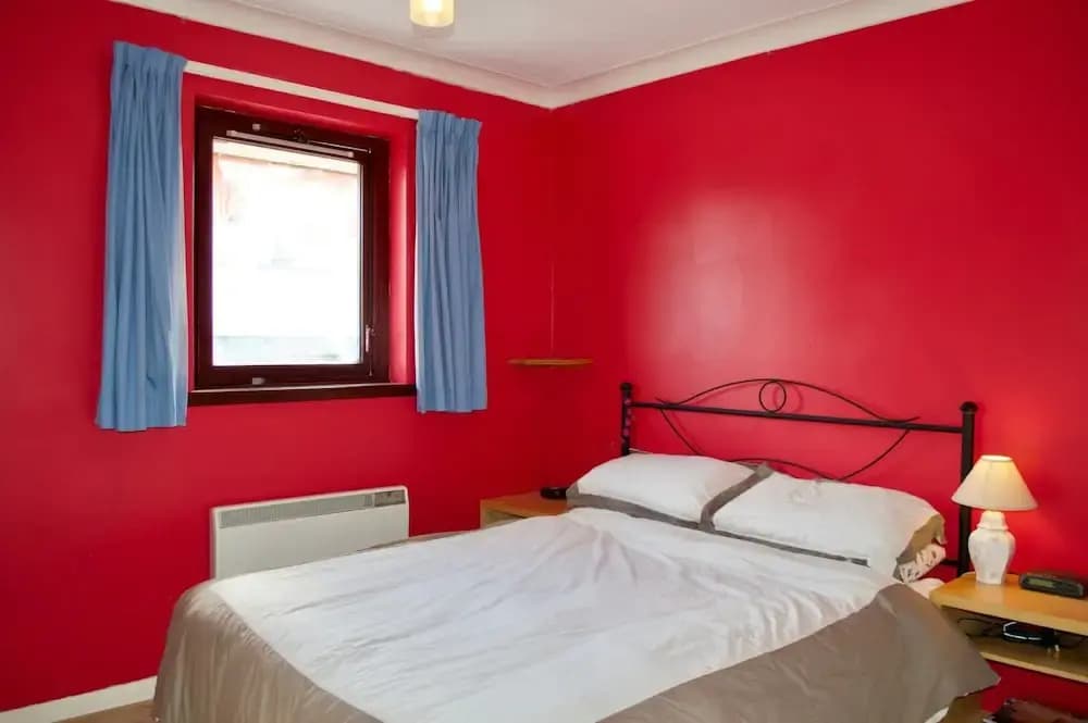 2 Bedroom Edinburgh Flat With Castle Views - main photo