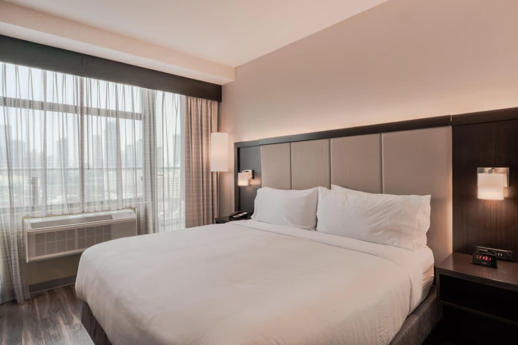 Holiday Inn Express Long Island City E New York by IHG - photo 3