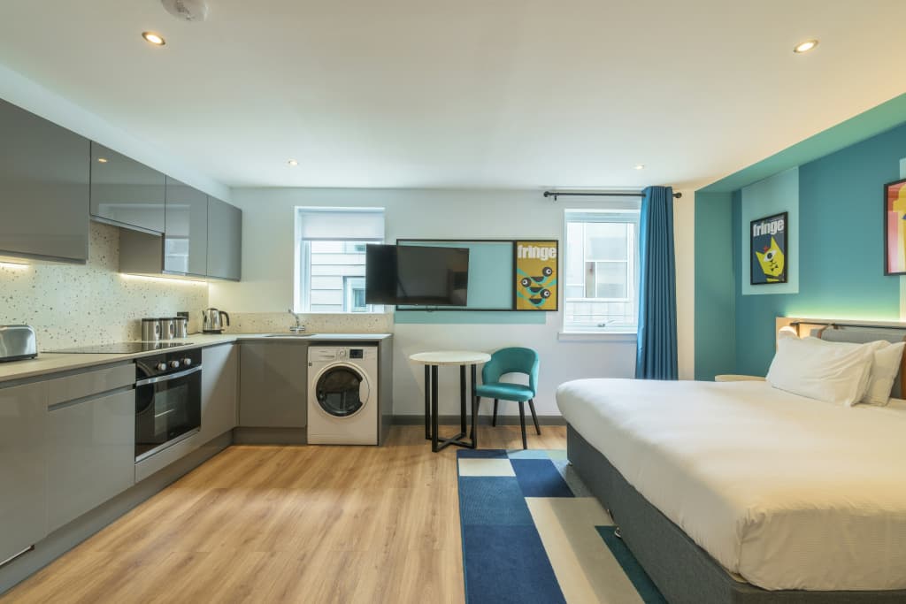 Holyrood Aparthotel - photo 31