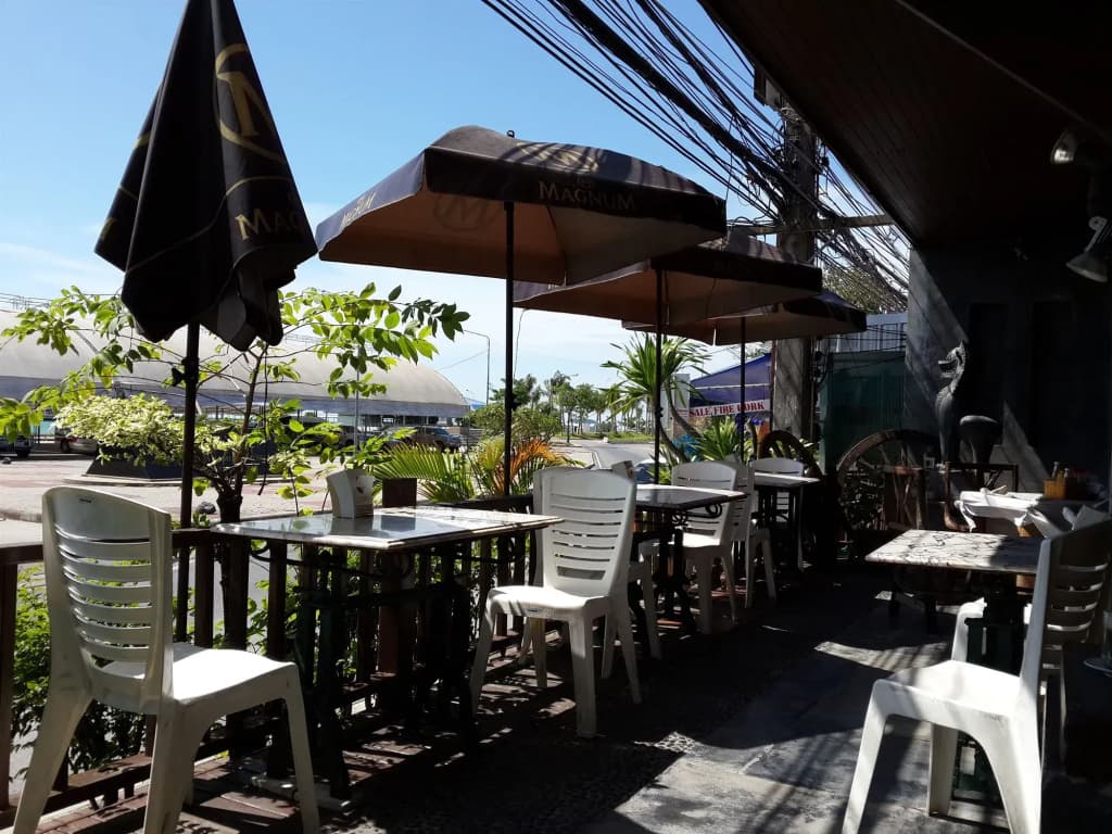 Coffee Island - Hostel - photo 16