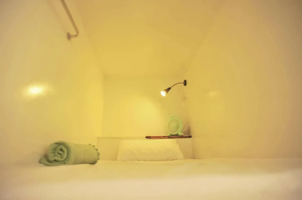 Swing and Pillows @ Beach Street, Penang - photo 4