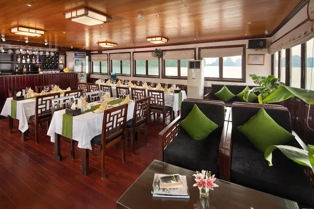 Garden Bay Luxury Cruise - photo 24