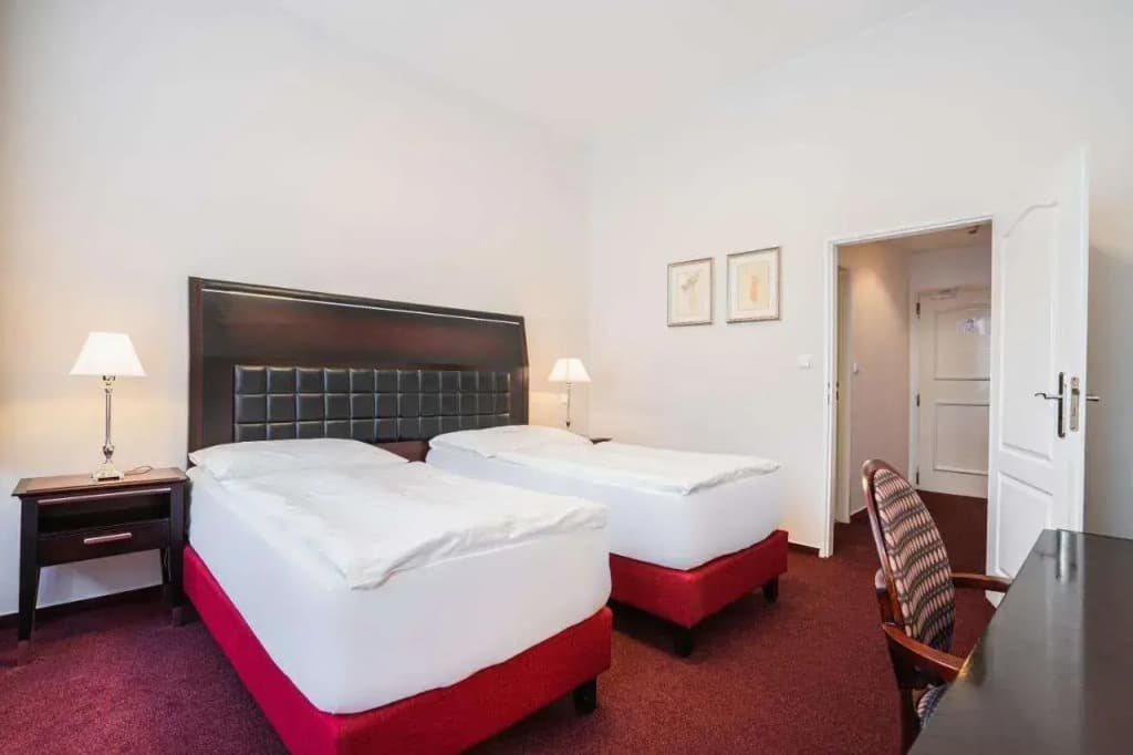 EA Hotel Tosca - photo 22